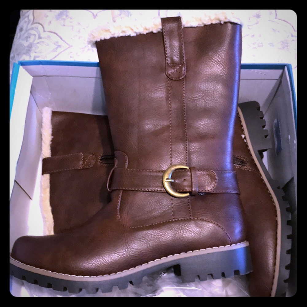 Cliffs boots